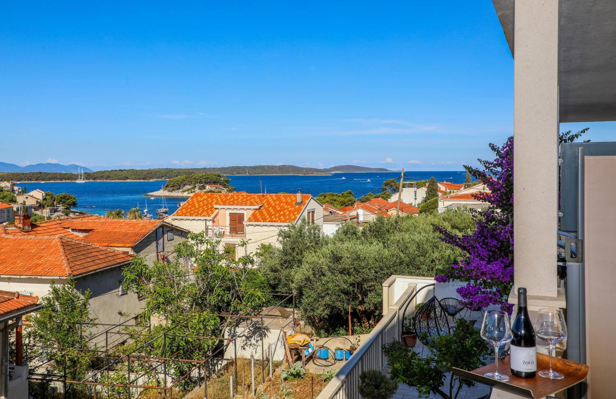 Juric 32 - Boutique Apartments Hvar Town Buitenkant foto