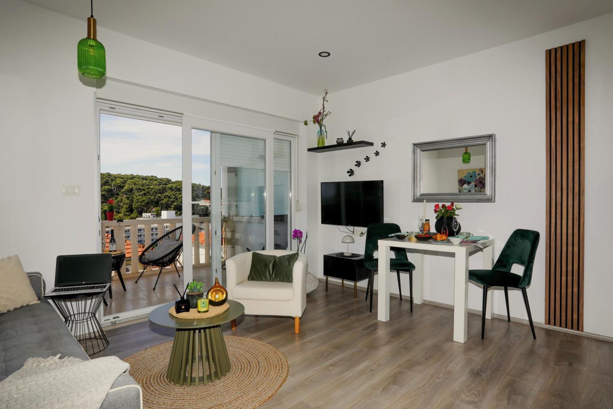 Juric 32 - Boutique Apartments Hvar Town Buitenkant foto